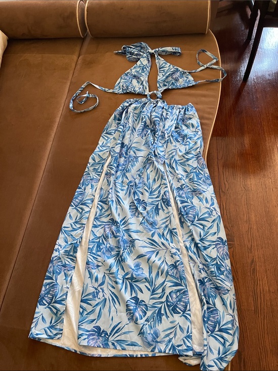 Hello Molly Dresses & Skirts - Hello Molly Blue and White Tropical Print Maxi Dress